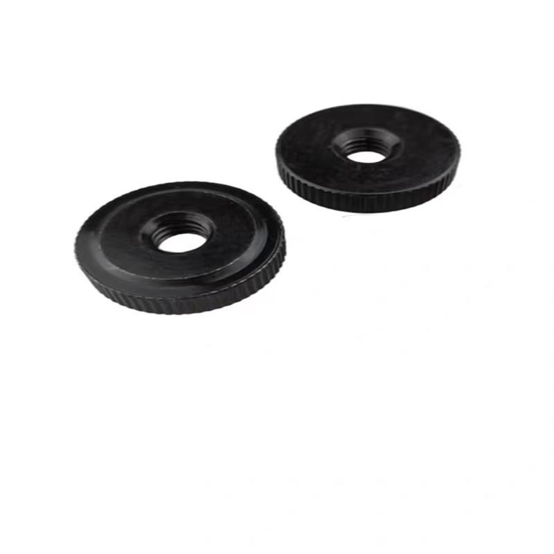 Leštená vrúbkovaná matica