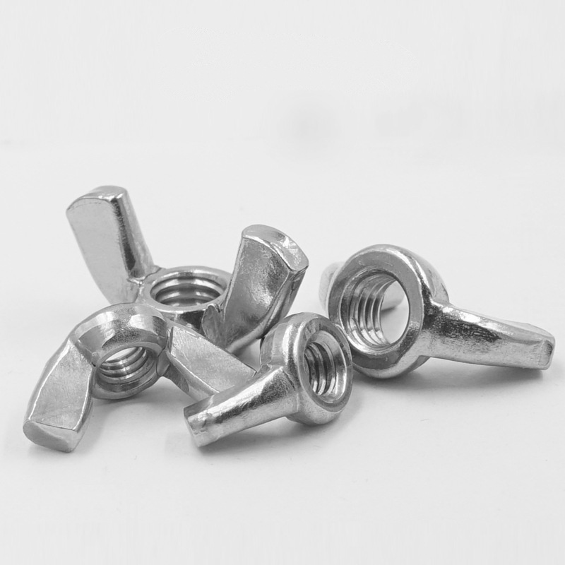 Krídlová matica so zaoblenými krídelkami